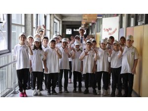 Çevre dostu ilkokulun suyu da elektriği de doğadan