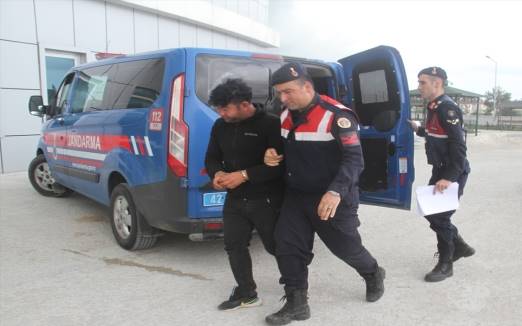 Konya'da uyuşturucu operasyonunda 2 kilogram esrar ele geçirildi