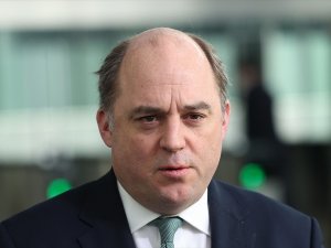 İngiltere, NATO üyesi olmasalar da Finlandiya ve İsveç'e yardım edecek