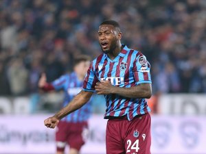 Trabzonspor'da Denswil'in sol bacak arka adalesinde kas yaralanması tespit edildi