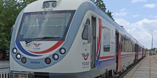 Diyarbakır-Batman seferleri yenilenen tren setleriyle yarın başlıyor