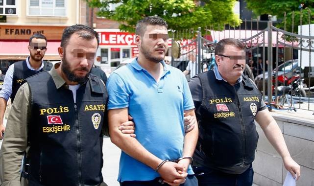 Eskişehir'de darbedilerek üçüncü kattan atıldığı iddia edilen genç öldü