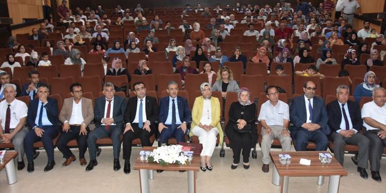 Karaman'da Koruyucu Aile Paneli düzenlendi