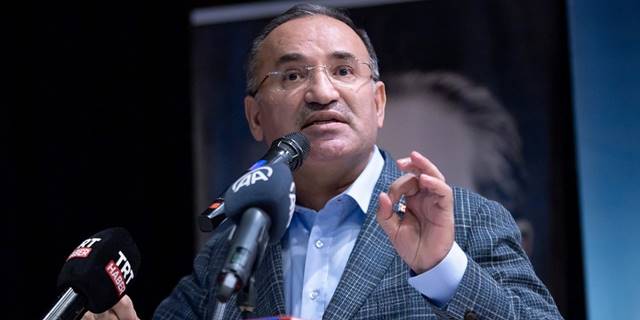 Adalet Bakanı Bozdağ'dan İsveç ve Finlandiya'daki teröristlere ilişkin açıklama