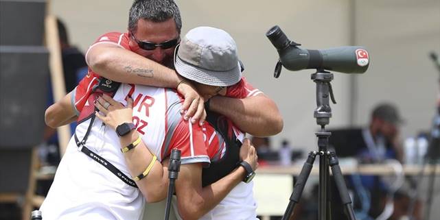 Klasik Yay Karışık Milli Takımı, Altın Madalya Kazandı