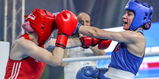 19. Akdeniz Oyunları'nda Milli Boksör Hatice Akbaş Altın Madalya Kazandı