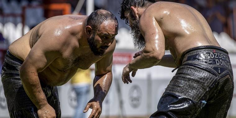 661.tarihi Kırkpınar Yağlı Güreşleri'nde 27 Başpehlivan Üst Tura Yükseldi