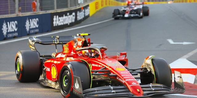 F1 Büyük Britanya Grand Prix'sinde 'pole' Pozisyonu Carlos Sainz'ın