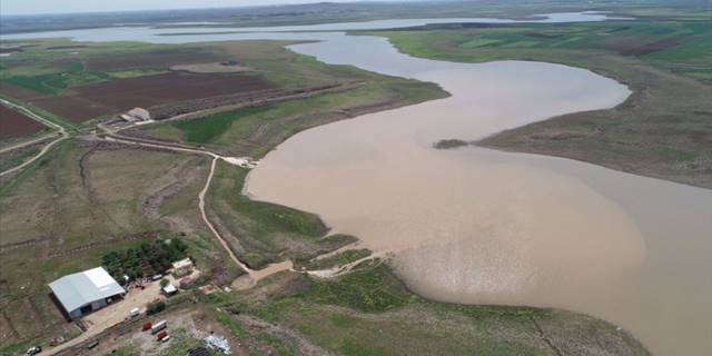 Diyarbakır'da Dicle Barajı'ndan Devegeçidi Barajı'na 20 Milyon Metreküp Su Aktarıldı