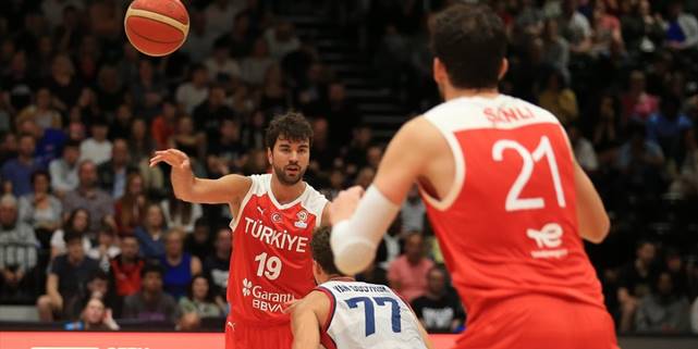 A Milli Erkek Basketbol Takımı Büyük Britanya'yı 85-71 yendi