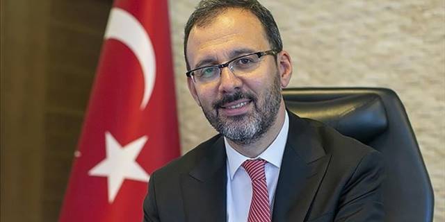 Bakan Kasapoğlu'ndan milli sporcu bursu yorumu