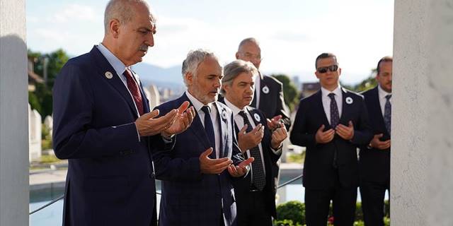 AK Parti Genel Başkanvekili Kurtulmuş, Kovaçi Şehitliği'ni ziyaret etti