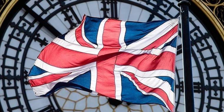 İngiltere’de Muhafazakar Partinin liderlik yarışı üç adayla devam ediyor