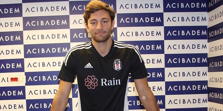 Beşiktaş Emrecan Uzunhan transferini açıkladı