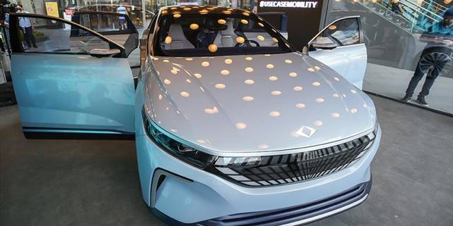 Togg, 'Konsept Akıllı Cihazını' Zorlu Center'da vitrine çıkardı