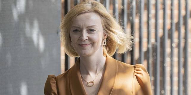 İngiltere'de Muhafazakar Parti üyelerinin Truss'ı tercih etmesi daha olası görünüyor