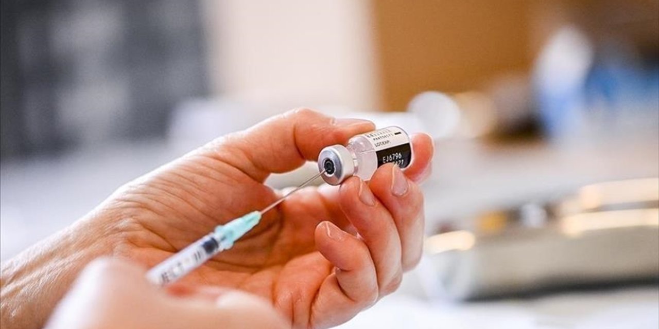 DSÖ, Kovid-19 aşısı yaptıran yaşlı ve sağlık çalışanı sayısının düşük olduğunu açıkladı