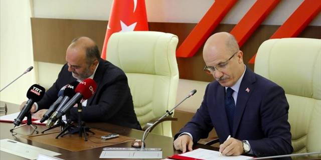 Petrol ve doğal gaz alanında eğitim görecek öğrenciler 3 veya 6 bin lira burs alacak