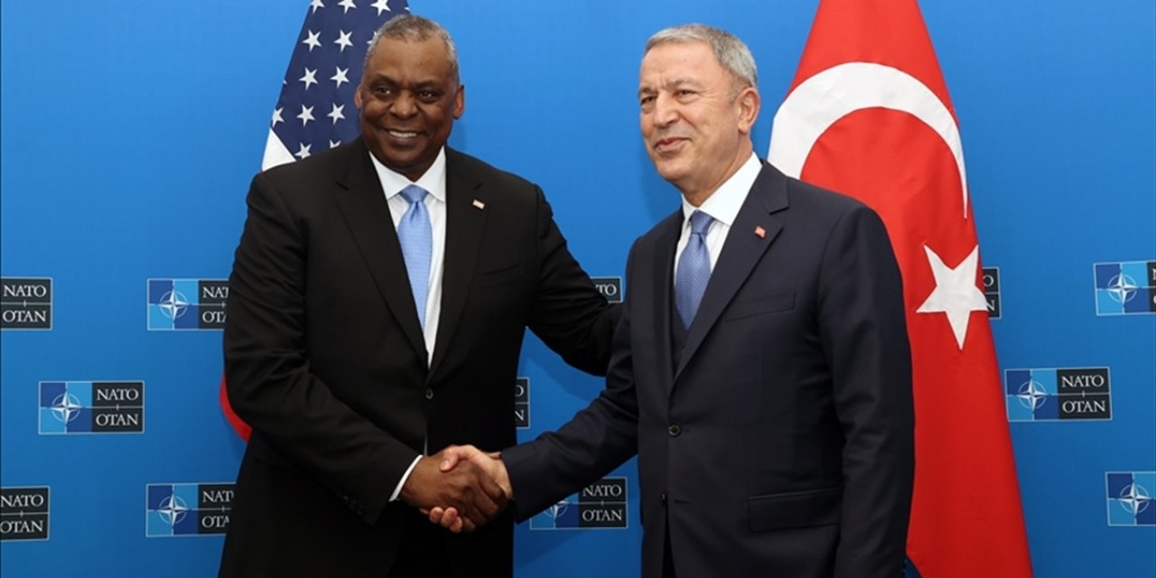 Bakan Akar, ABD Savunma Austin ile telefonda görüştü