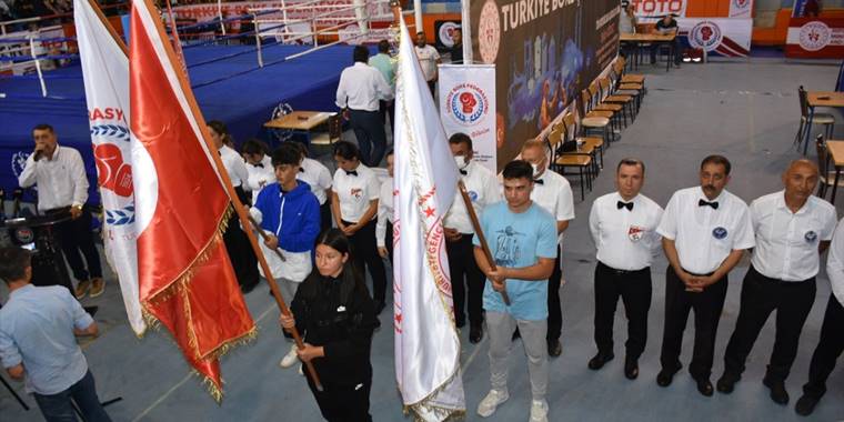 Yıldızlar Türkiye Ferdi Boks Şampiyonası başladı