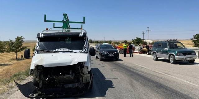 Konya'daki trafik kazasında 3 kişi yaralandı