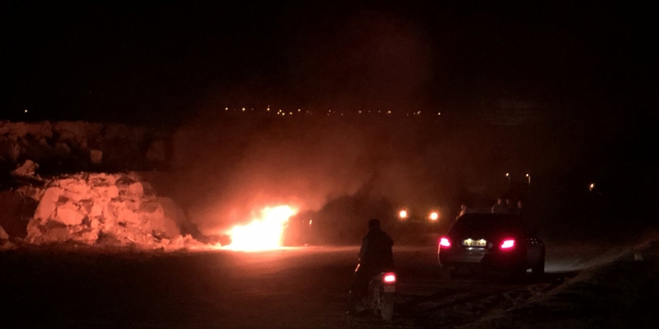 Karaman'da araç yangını