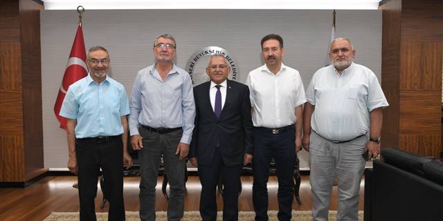 Başkan Büyükkılıç'a Hacılar Belediye Başkanı Özdoğan ve STK'lerden ziyaret