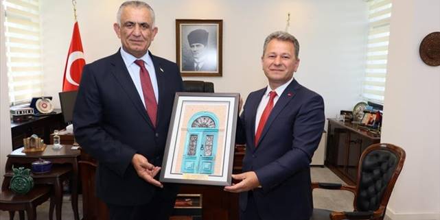 KKTC Milli Eğitim Bakanı Çavuşoğlu, ÖSYM Başkanı Aygün'ü ziyaret etti
