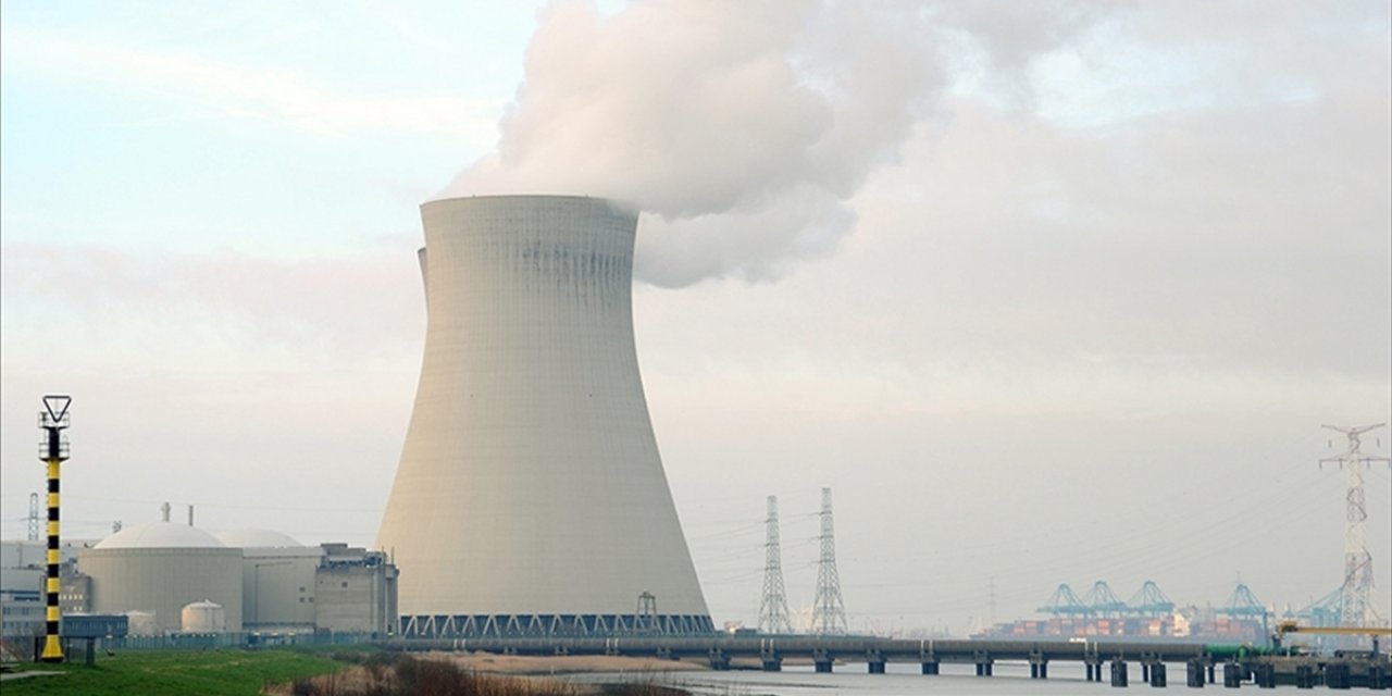 Japonya'da nükleer santrallerden daha fazla yararlanılması gündemde