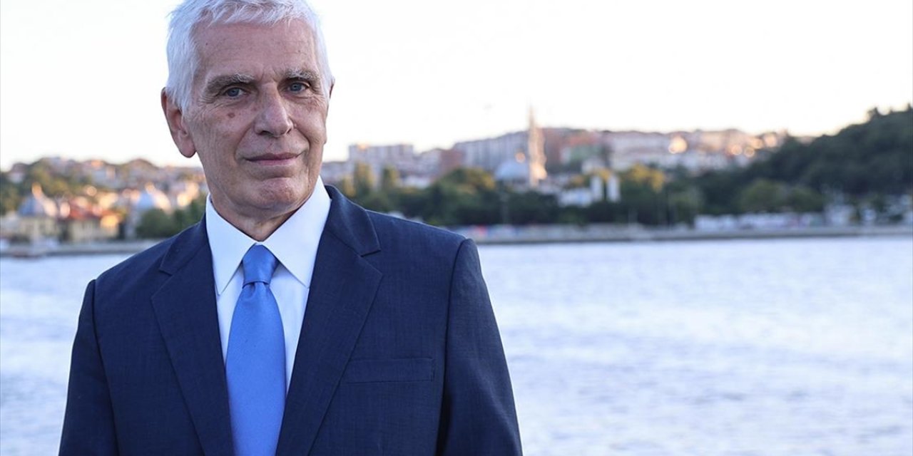 Ayakta alkışlanan Carmen'de İtalyan yönetmen ile Kamboçyalı dramaturg görev yaptı