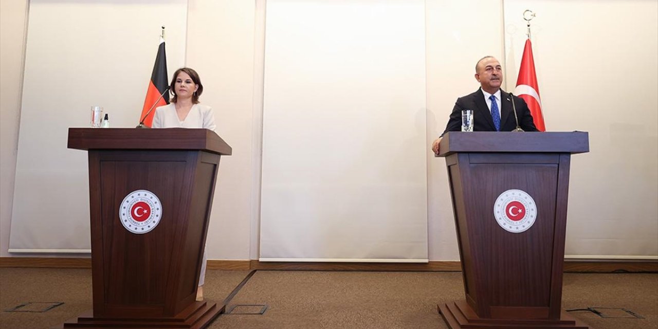 Dışişleri Bakanı Çavuşoğlu: Terör örgütlerine kucak açılması müttefiklik ruhuyla bağdaşmaz