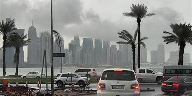 Körfez ülkeleri benzeri görülmemiş şiddetli yağışlara sahne oluyor