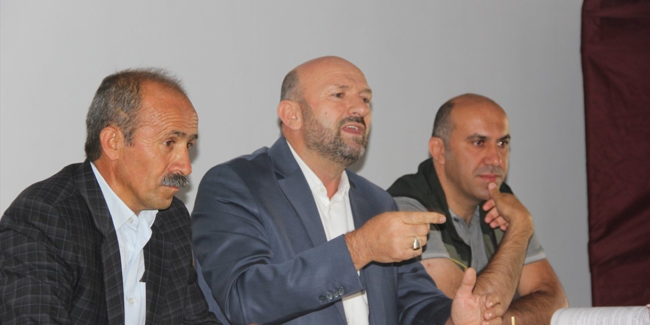 Zara'da çiftçiler hububat alımı ve lisanslı depoculuk konularında bilgilendirildi