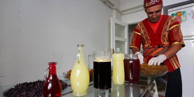 Kavurucu sıcakların serinleten şerbetleri: Meyan ve reyhan