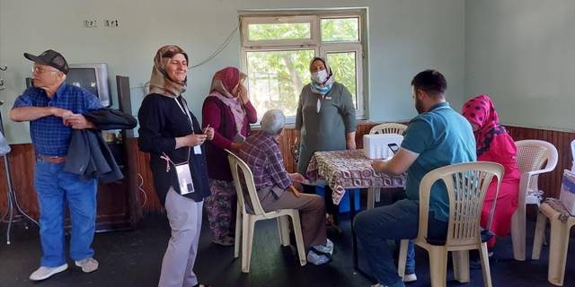 Beyşehir'de sağlık tarama çalışmaları sürüyor