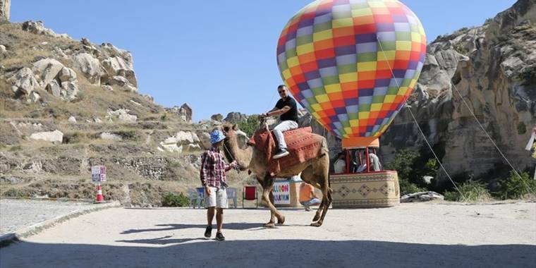 Kapadokya'da 'eyyam-ı bahur' sıcakları bunaltıyor