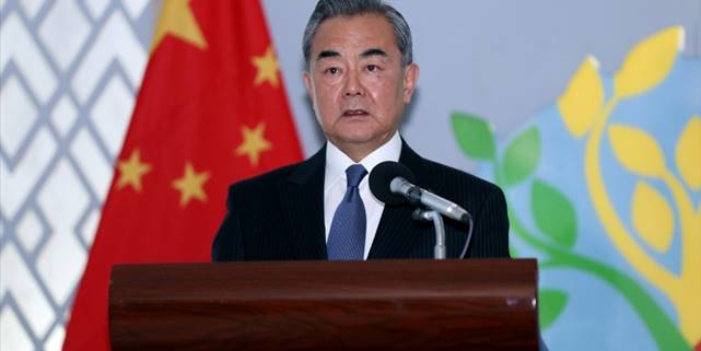 Çin Dışişleri Bakanı Vang, Tayvan liderini, 'ulusal davaya ihanet' etmekle suçladı