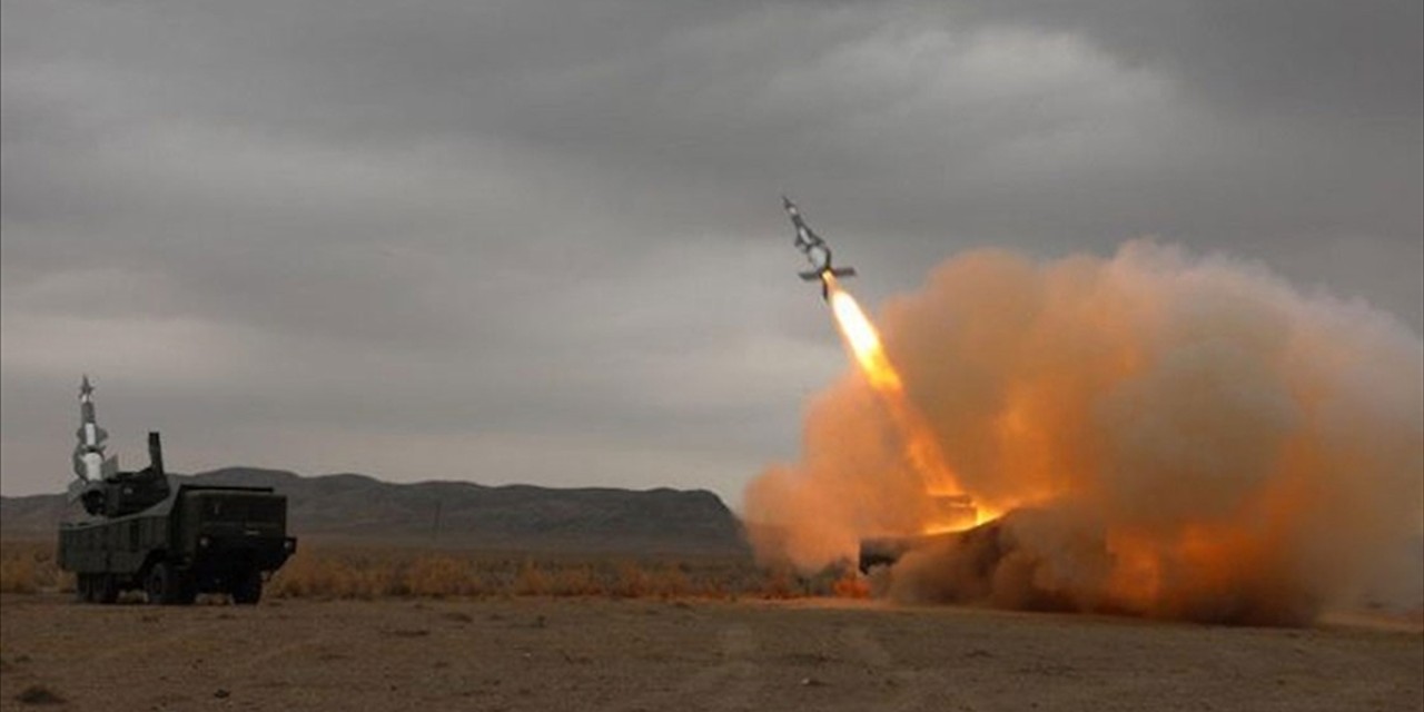 Çin ordusu Pelosi'nin ziyaretinin ardından Tayvan Boğazı'nda füze tatbikatı yaptı