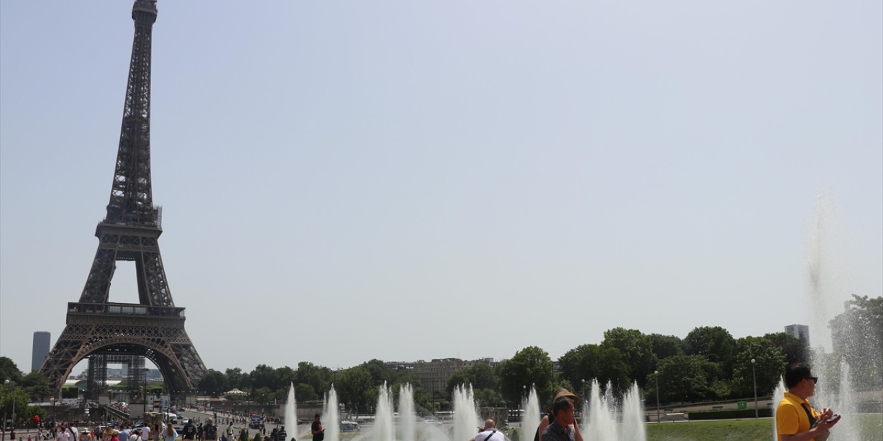 Fransa’da kuraklık nedeniyle vatandaşlara su kullanımında dikkatli olmaları çağrısı yapıldı