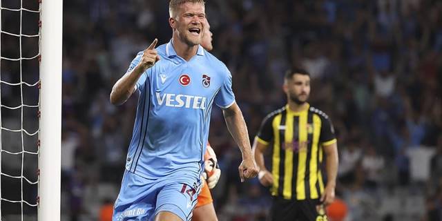 Süper Lig'de sezonun ilk golü Trabzonsporlu Cornelius'tan