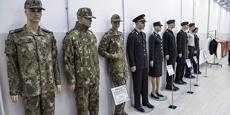 Türk askerinin kamuflajlı elbiselerinde "Sıfır Atık" dönemi başlıyor