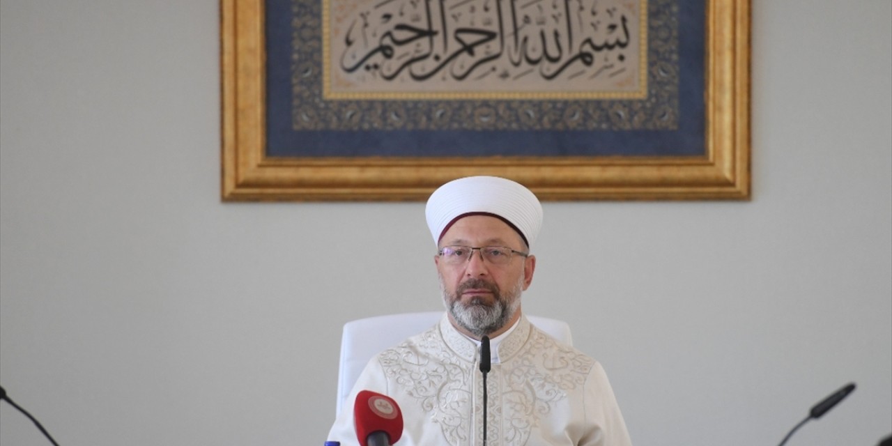 Diyanet İşleri Başkanı Erbaş İsrail'in Gazze'ye yönelik saldırılarını kınadı