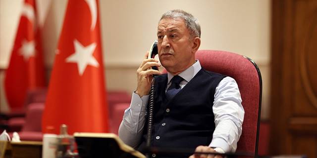 Bakan Akar, Ukrayna Savunma Bakanı Reznikov ve Altyapı Bakanı Kubrakov'la görüştü