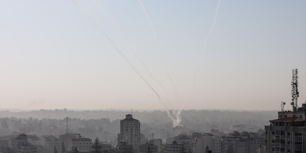İsrail ordusu, Gazze'den 449 roket atıldığını açıkladı