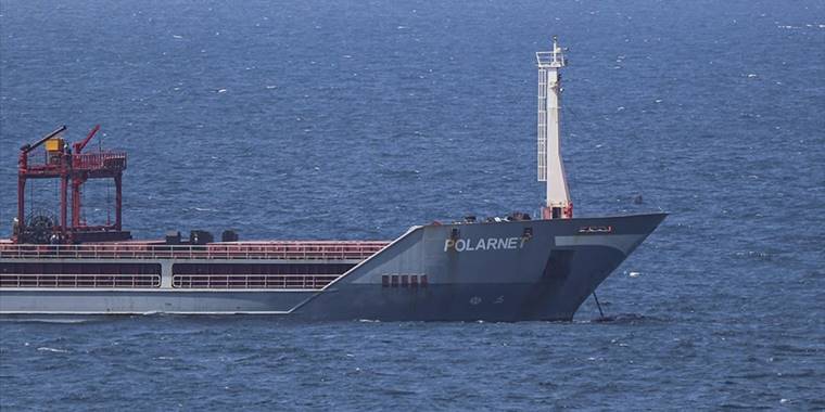Ukrayna'dan gelen mısır yüklü gemi 'Polarnet' Derince Limanı'na ulaştı