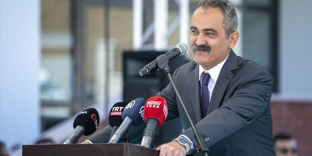Milli Eğitim Bakanı Özer: Kesinlikle okula kayıtlarda bağış alınmayacak
