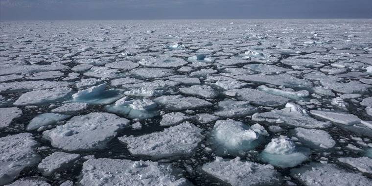 Azalan deniz buzu tüm dünyanın iklimini etkiliyor