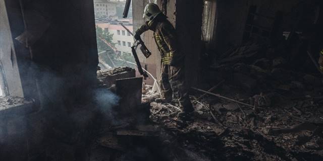 Ukrayna: Rusya, Donetsk bölgesini yoğun bir şekilde vurmaya devam ediyor