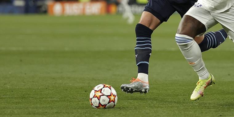 Premier Lig'in son şampiyonu deplasmanda berabere kaldı