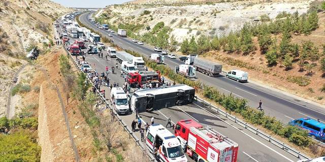 Gaziantep'teki trafik kazasına karışan otobüs hız sınırını aşmış
